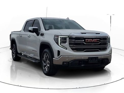 Used 2024 GMC Sierra 1500 SLT w/ SLT Premium Package AWD/4WD image 2