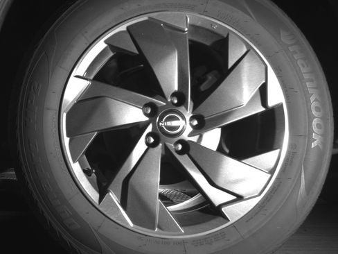 Used 2025 Nissan Rogue SV image 14