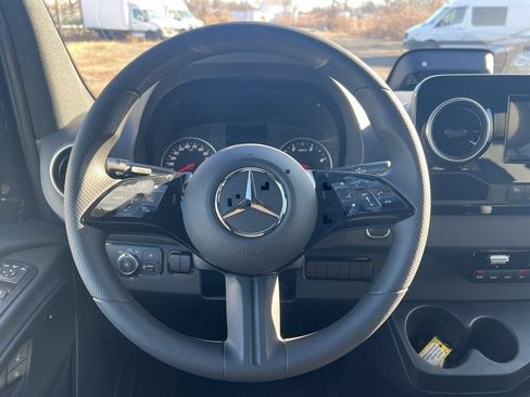 New 2025 Mercedes-Benz Sprinter 2500 image 15
