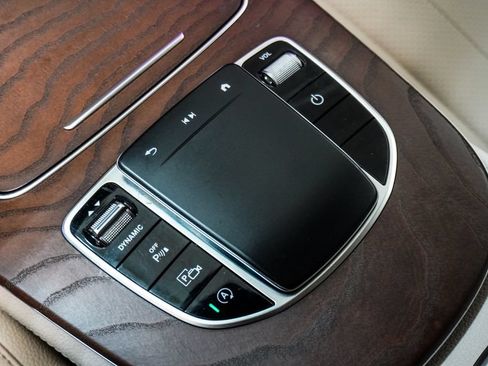 Used 2022 Mercedes-Benz E 350 4MATIC Sedan image 26
