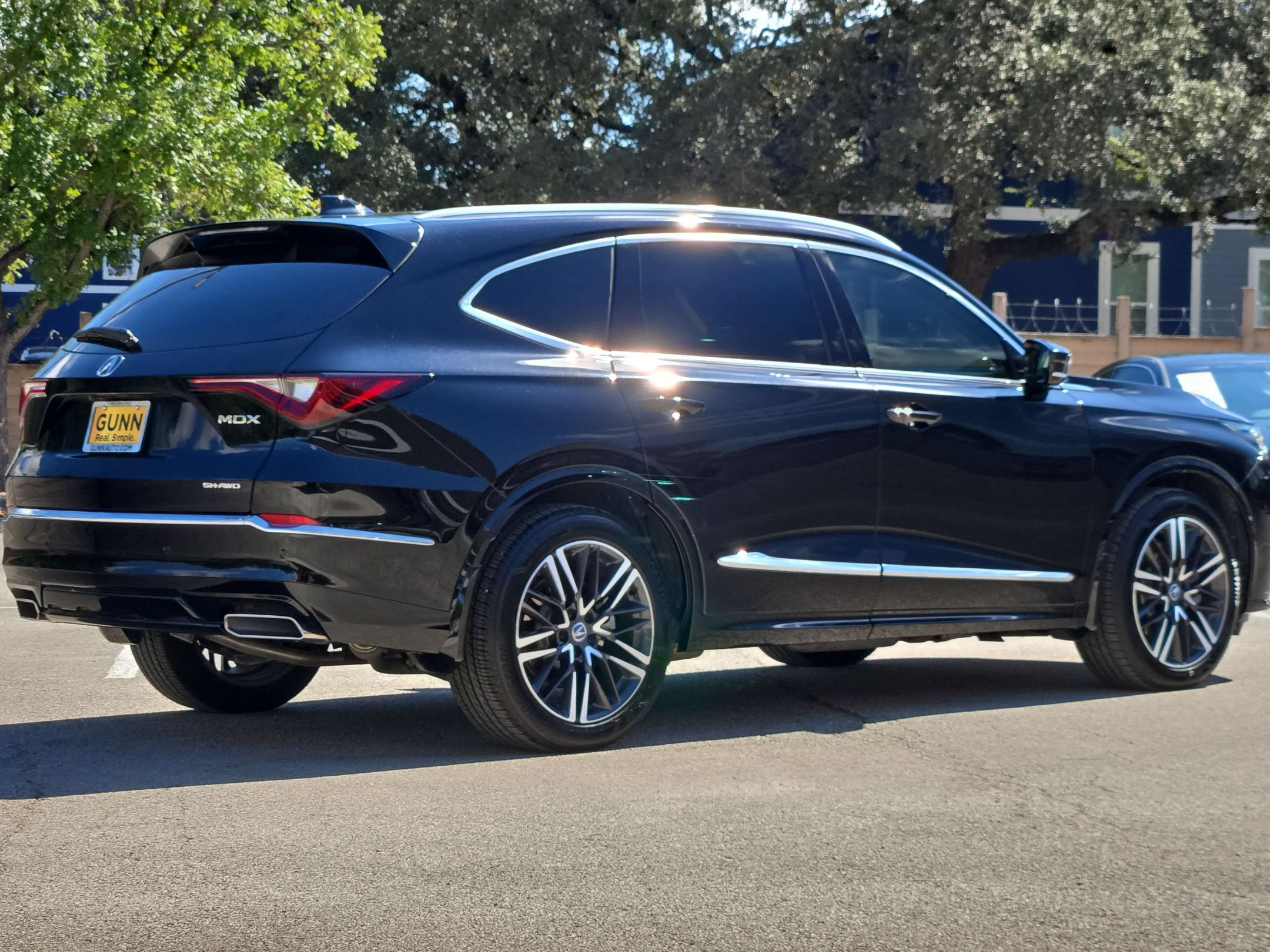 Certified 2026 Acura MDX w/ Advance Package AWD/4WD image 3