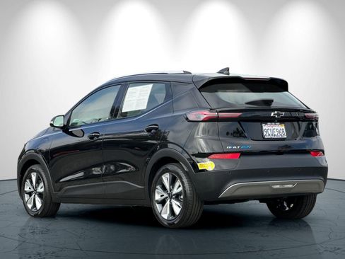 Used 2022 Chevrolet Bolt EUV LT w/ Convenience Package image 6