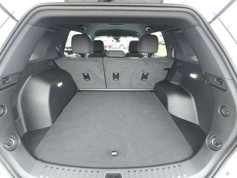 Used 2026 GMC Terrain Elevation w/ Black Edition FWD image 12