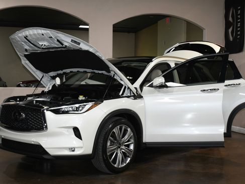 Used 2022 INFINITI QX50 Sensory w/ Cargo Package image 90