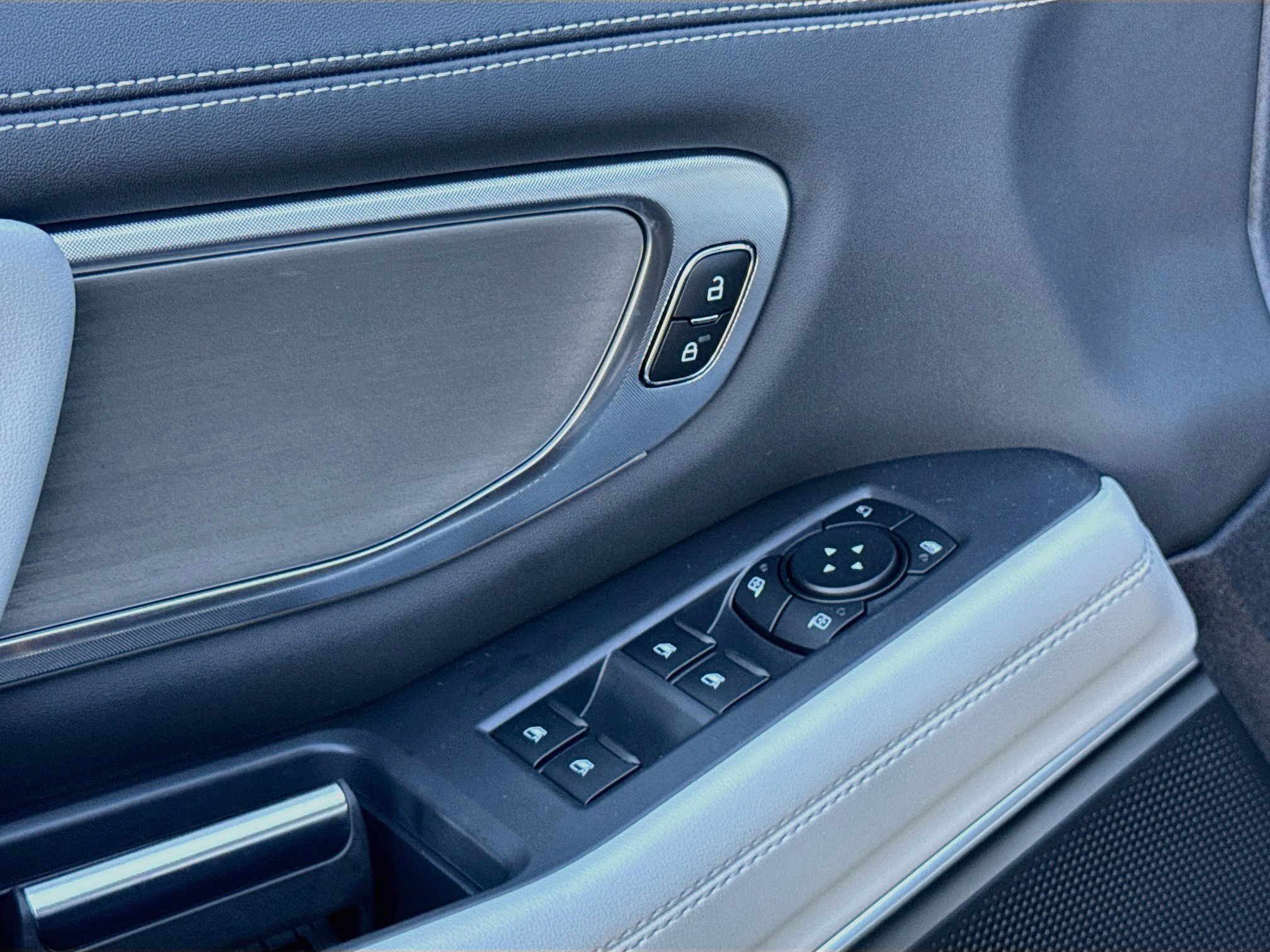 New 2027 Ford Expedition Platinum AWD/4WD image 13
