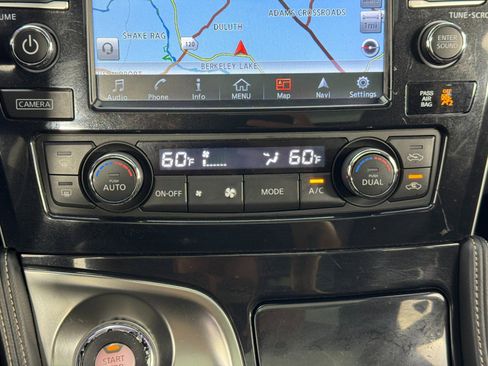 Used 2018 Nissan Maxima Platinum image 28