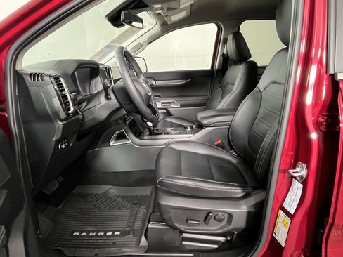 Used 2025 Ford Ranger Lariat w/ Chrome Accent Package image 11