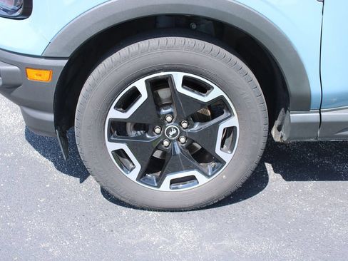 Used 2022 Ford Bronco Sport Outer Banks w/ Tech Package AWD/4WD image 5