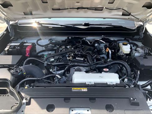 Used 2025 Toyota Tacoma SR RWD image 30