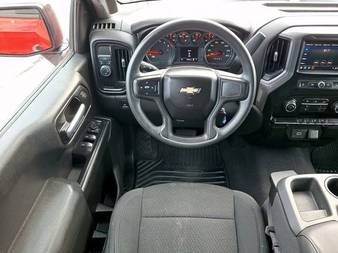 Used 2020 Chevrolet Silverado 1500 Custom w/ Custom Value Package RWD image 11