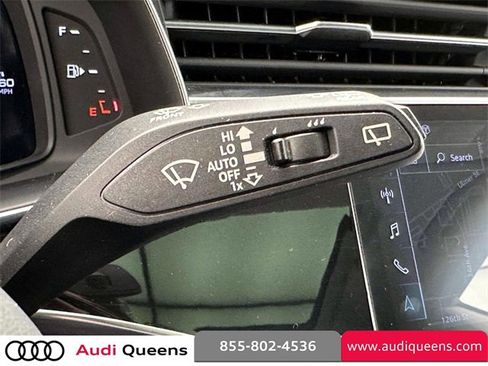 Used 2023 Audi Q8 Premium Plus w/ Premium Plus Package image 33