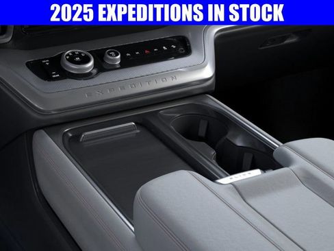 New 2025 Ford Expedition Max Active image 15