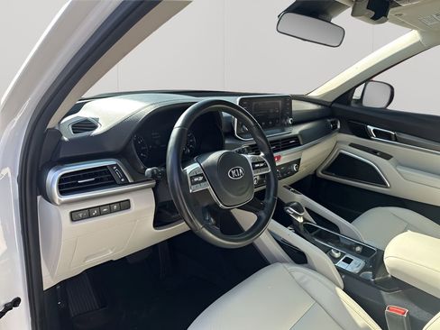Used 2020 Kia Telluride S w/ S 8 Passenger Seating Package image 25