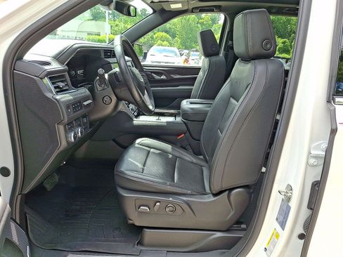 Used 2024 GMC Yukon XL Denali w/ Max Trailering Package AWD/4WD image 11