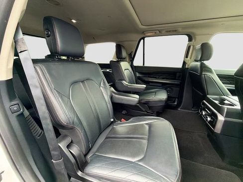 Used 2019 Ford Expedition Platinum AWD/4WD image 28