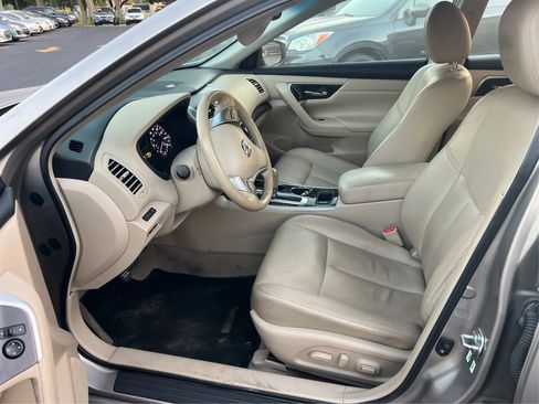 Used 2013 Nissan Altima 2.5 SL image 10