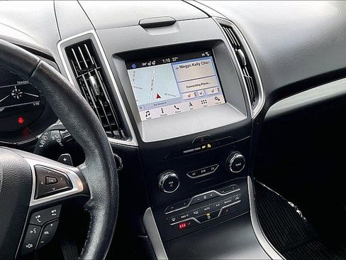 Used 2019 Ford Edge SEL w/ Cold Weather Package image 8