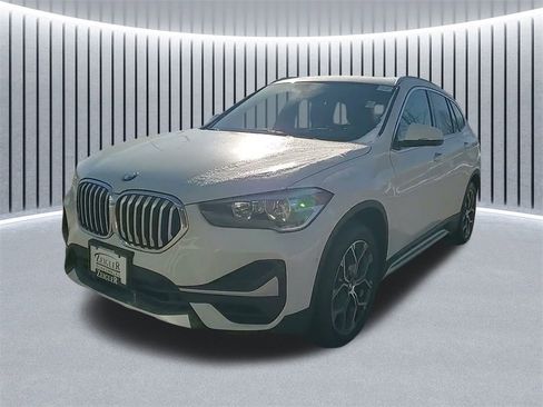 Used 2022 BMW X1 xDrive28i w/ Convenience Package image 16