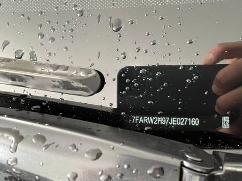 Used 2018 Honda CR-V Touring image 30