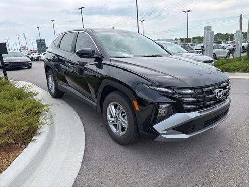 New 2026 Hyundai Tucson SE FWD image 3
