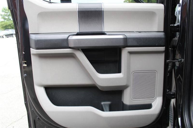 Used 2015 Ford F150 XLT AWD/4WD image 22