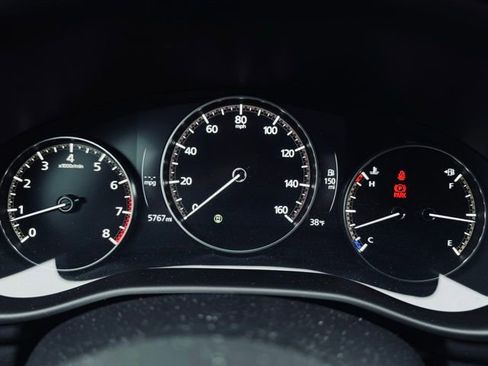 Used 2024 MAZDA MAZDA3 s image 27