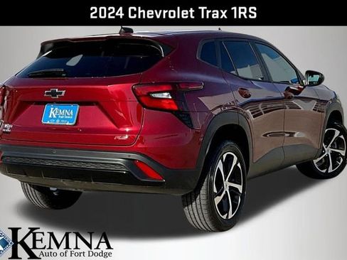 Used 2024 Chevrolet Trax RS w/ Driver Confidence Package image 7