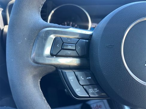 Used 2016 Ford Mustang Shelby GT350 w/ Technology Package image 29