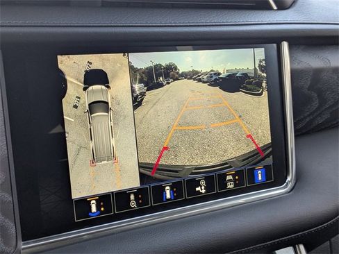 Used 2022 GMC Yukon Denali image 25