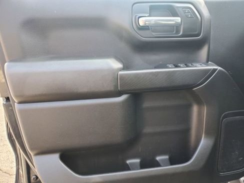 Used 2019 Chevrolet Silverado 1500 Custom Trail Boss w/ Custom Convenience Package image 14