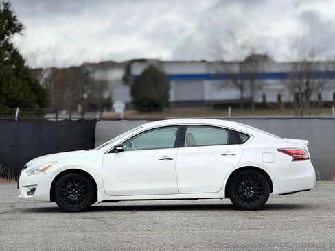 Used 2015 Nissan Altima 2.5 S w/ Power Driver Seat Package image 8