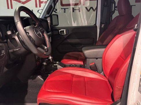 Used 2024 Jeep Wrangler Unlimited Rubicon 392 AWD/4WD image 15