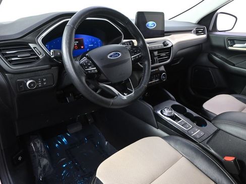 Used 2021 Ford Escape Titanium w/ Titanium Elite Package AWD/4WD image 11