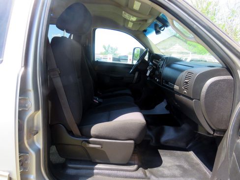 Used 2013 Chevrolet Silverado 3500 LT image 16