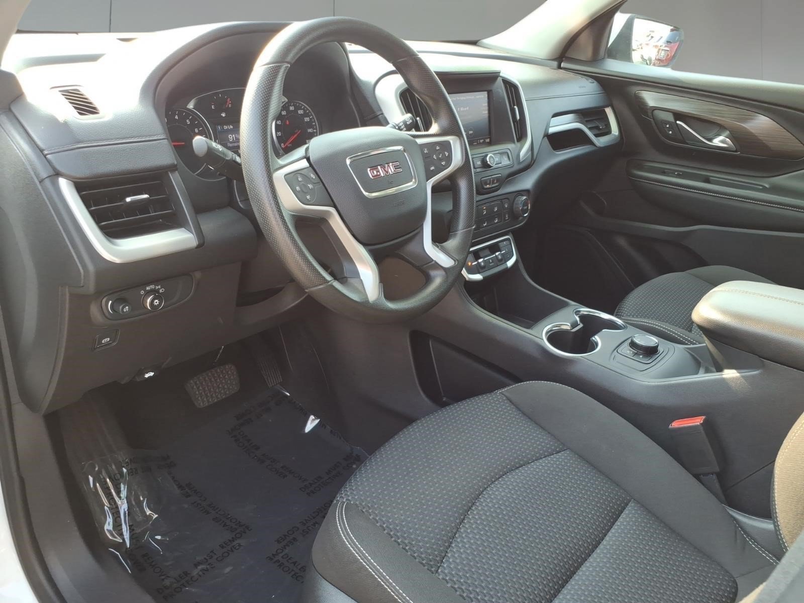 Used 2024 GMC Terrain SLE AWD/4WD image 10