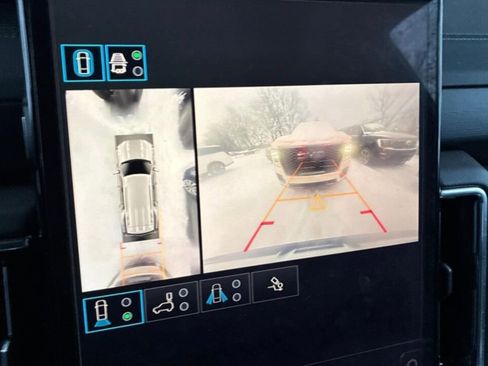 Used 2025 GMC Yukon Denali image 6