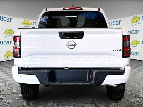 Used 2025 Nissan Frontier SV image 5