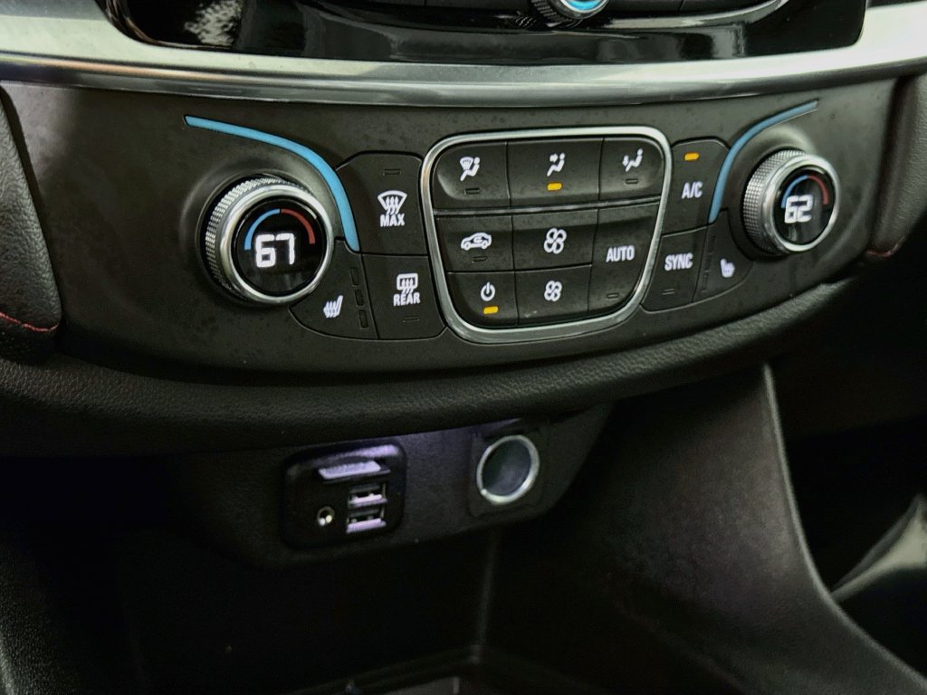 Used 2023 Chevrolet Traverse RS AWD/4WD image 8