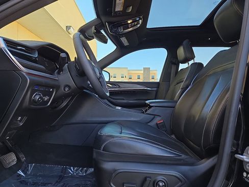 Used 2022 Jeep Grand Cherokee Overland image 24