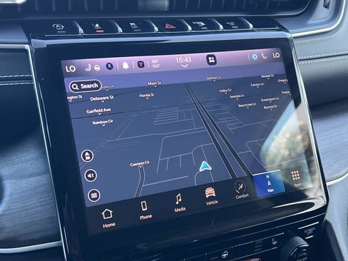 Used 2023 Jeep Grand Cherokee Limited image 13