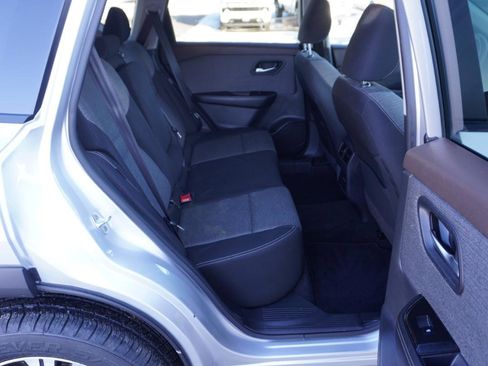 Used 2022 Nissan Rogue SV image 19