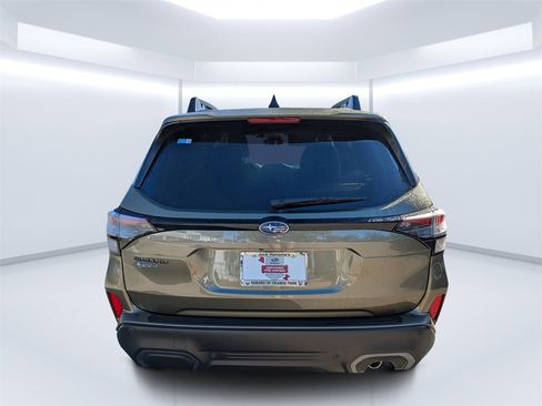 Certified 2025 Subaru Forester Limited w/ Popular Package #2 image 5