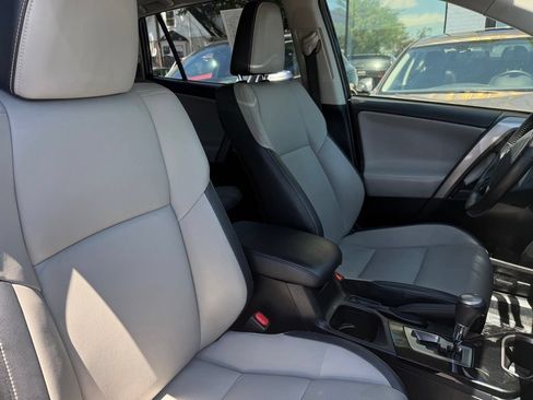 Used 2018 Toyota RAV4 Limited w/ Advanced Technology Package AWD/4WD image 29