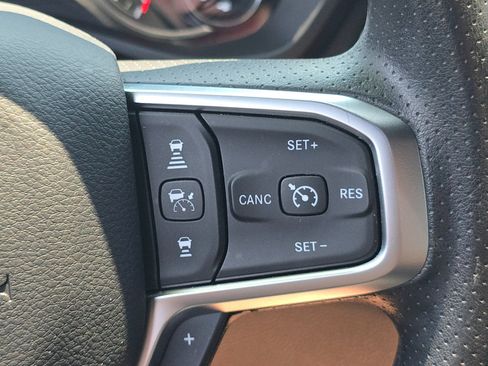 Used 2025 RAM 1500 Warlock AWD/4WD image 23
