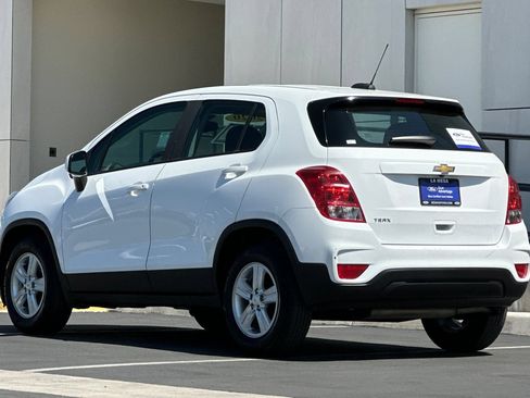 Used 2020 Chevrolet Trax LS FWD image 5