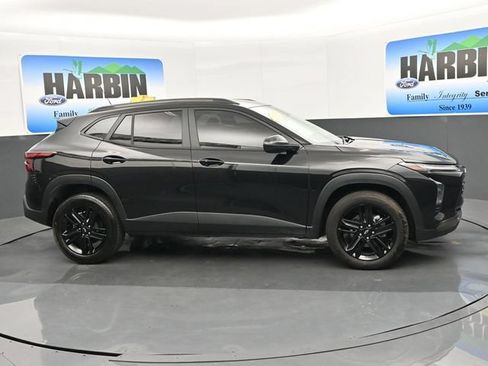 Used 2025 Chevrolet Trax ACTIV w/ Driver Confidence Package FWD image 7