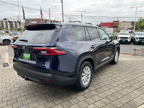 New 2026 Toyota Grand Highlander AWD Hybrid image 5