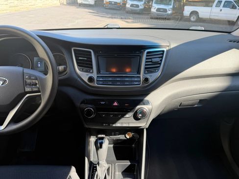 Used 2016 Hyundai Tucson SE w/ Option Group 02 AWD/4WD image 19