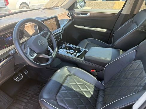 Used 2024 Volkswagen Atlas SEL Premium R-Line AWD/4WD image 13