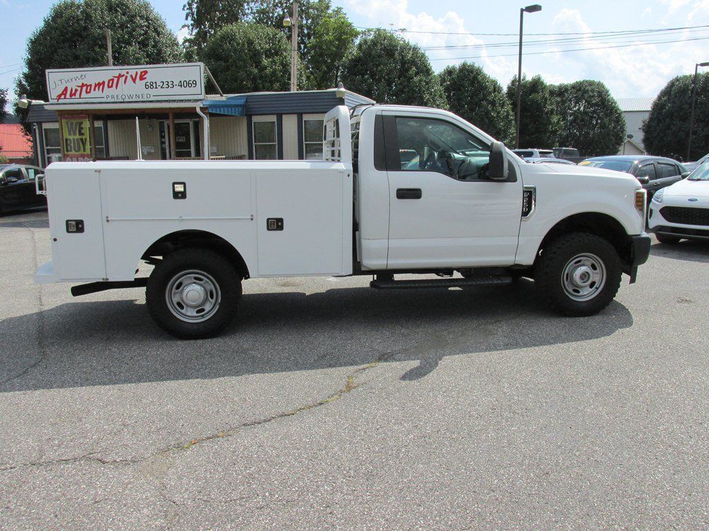 Used 2018 Ford F250 XL AWD/4WD image 3